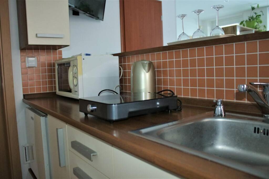 דירות ברטיסלאבה Apartman - Dlhe Diely מראה חיצוני תמונה